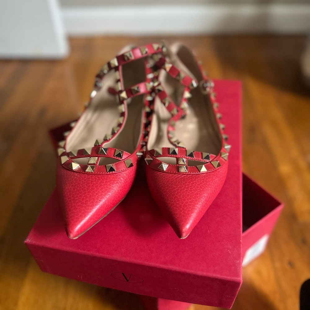 Valentino Rockstud. Worn couple of times , mint condition